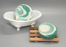 Load image into Gallery viewer, Green Clover and Aloe Bar Soap
